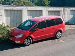 Rot Gebraucht 2006 Ford Galaxy Van / Kleinbus | 1.800 €