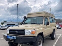 Beige Gebraucht 2012 Toyota Land Cruiser SUV | 95.000 €