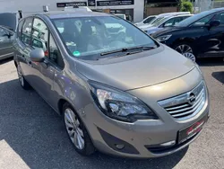 Braun Gebraucht 2011 Opel Meriva Innovation Van / Kleinbus | 2.790 €