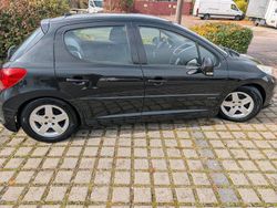 Schwarz Gebraucht 2007 Peugeot 207 Kleinwagen | 850 € (Superpreis)