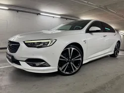 Weiß Gebraucht 2017 Opel Insignia OPC Limousine | 15.900 € (Fairer Preis)