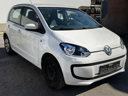 Weiß Gebraucht 2016 VW up! Beats Kleinwagen | 2.900 € (Superpreis)