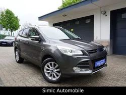 Grau Gebraucht 2015 Ford Kuga Titanium SUV | 7.650 € (Guter Preis)