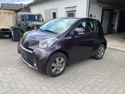 Toyota iQ