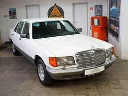 Weiß Gebraucht 1984 Mercedes 500 Limousine | 32.940 €