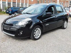 Schwarz Gebraucht 2009 Renault Clio GrandTour Dynamique Kombi | 1.999 € (Etwas zu teuer)