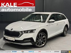Moonweiss metallic Gebraucht 2022 Skoda Octavia Scout 4x4 Kombi | 30.970 € (Fairer Preis)