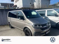 Beige Gebraucht 2023 VW Multivan Comfortline Van / Kleinbus | 82.880 €