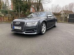 Grau Gebraucht 2015 Audi S8 Limousine | 28.600 € (Guter Preis)