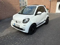 Weiß Gebraucht 2018 Smart ForTwo Cabrio Prime Cabrio | 19.900 € (Teuer)