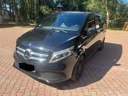 Schwarz Gebraucht 2022 Mercedes V300 Avantgarde Van / Kleinbus | 59.000 € (Fairer Preis)