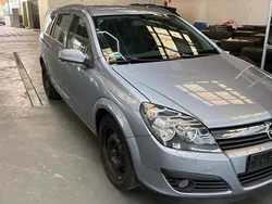 Silber Gebraucht 2006 Opel Astra Kombi | 2.399 € (Etwas zu teuer)