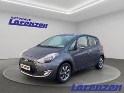 Grau Gebraucht 2018 Hyundai i20 Comfort Van / Kleinbus | 13.980 €