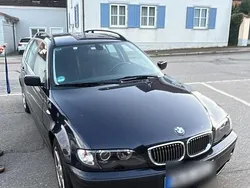 Schwarz Gebraucht 2004 BMW 320 Kombi | 1.200 € (Guter Preis)