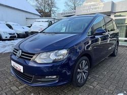 Blau Gebraucht 2020 VW Sharan Highline Van / Kleinbus | 19.490 € (Fairer Preis)