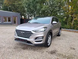 Sand / met Gebraucht 2019 Hyundai Tucson Premium SUV | 15.480 €