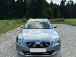 Silber Gebraucht 2016 Skoda Superb Limousine | 11.900 € (Guter Preis)