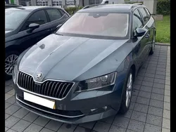 Quarzgrau metallic Gebraucht 2016 Skoda Superb Style Kombi | 10.999 € (Etwas zu teuer)