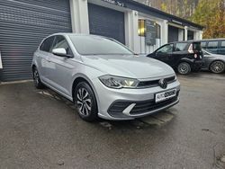 Silber Gebraucht 2023 VW Polo Active Kleinwagen | 15.490 € (Fairer Preis)
