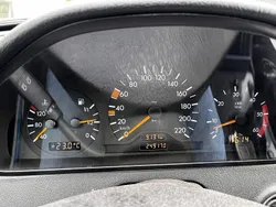 Grau Gebraucht 2000 Mercedes 200 Kombi | 2.900 € (Etwas zu teuer)