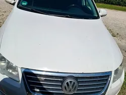Weiß Gebraucht 2010 VW Passat Limousine | 2.000 € (Guter Preis)