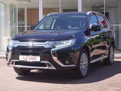 Schwarz Gebraucht 2021 Mitsubishi Outlander P-HEV SUV | 24.950 € (Fairer Preis)