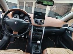 Grau Gebraucht 2008 Peugeot 207 CC Cabrio | 2.100 € (Guter Preis)