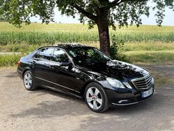 Schwarz Gebraucht 2009 Mercedes E350 Limousine | 8.399 € (Fairer Preis)
