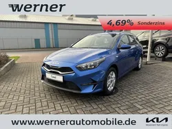 Blau Gebraucht 2024 Kia Ceed Sportswagon Comfort Kombi | 22.380 € (Fairer Preis)