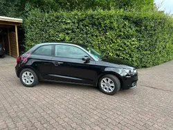 Schwarz Gebraucht 2014 Audi A1 Attraction Kleinwagen | 9.990 € (Etwas zu teuer)