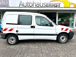 Weiß Gebraucht 2007 Peugeot Partner Comfort Van / Kleinbus | 2.999 € (Teuer)