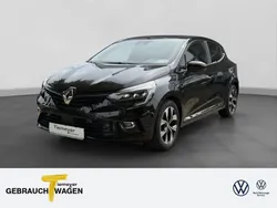 Schwarz Gebraucht 2023 Renault Clio V Evolution Limousine | 15.980 € (Fairer Preis)