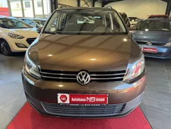 Braun Gebraucht 2013 VW Touran Trendline Van / Kleinbus | 9.280 € (Fairer Preis)