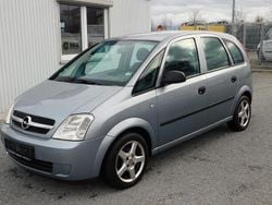 Grau Gebraucht 2003 Opel Meriva Cosmo Van / Kleinbus | 1.350 € (Guter Preis)
