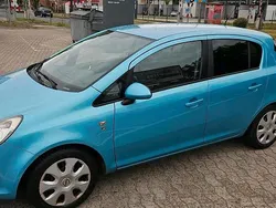 Grün Gebraucht 2010 Opel Corsa Kleinwagen | 1.300 € (Guter Preis)