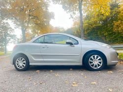 Gebraucht 2008 Peugeot 207 CC Cabrio | 1.550 €