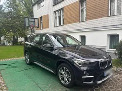 Schwarz Gebraucht 2016 BMW X1 xLine SUV | 18.350 € (Fairer Preis)