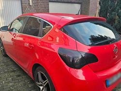 Rot Gebraucht 2012 Opel Astra Kleinwagen | 4.800 € (Guter Preis)