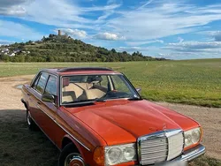 Orange Gebraucht 1978 Mercedes E230 Limousine | 14.999 €