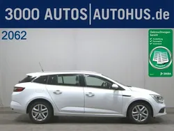 Kosmosblau (blau) Gebraucht 2020 Renault Mégane IV Bose Edition Limousine | 19.586 € (Fairer Preis)