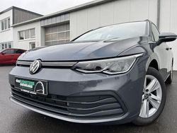 Delfingrau (metallic) Gebraucht 2023 VW Golf VIII Life Kombi | 24.860 € (Fairer Preis)