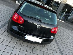 Schwarz Gebraucht 2006 VW Golf V Kleinwagen | 2.000 € (Guter Preis)