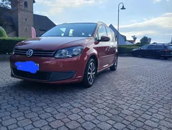 Rot Gebraucht 2014 VW Touran Comfortline Van / Kleinbus | 7.500 € (Fairer Preis)
