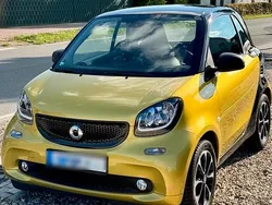 Gelb Gebraucht 2017 Smart ForTwo Coupé Passion Coupé | 12.249 € (Fairer Preis)