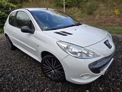 Weiß Gebraucht 2012 Peugeot 206+ Kleinwagen | 2.899 € (Guter Preis)