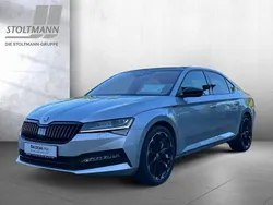 Silber Gebraucht 2022 Skoda Superb SportLine Limousine | 33.490 € (Fairer Preis)