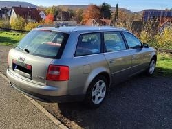 Grau Gebraucht 2002 Audi A6 Kombi | 1.150 € (Superpreis)