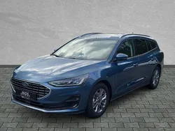 Chrome blue metallic Neu 2025 Ford Focus Titanium Limousine | 31.790 € (Fairer Preis)