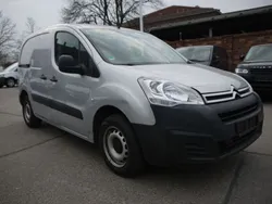 Grau Gebraucht 2016 Citroën Berlingo Business Class Van / Kleinbus | 5.900 € (Guter Preis)