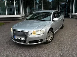 Silber Gebraucht 2007 Audi A8 Limousine | 4.750 €